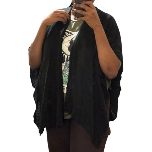 Wooden Ships Wool Blend Poncho Cardigan Knit Women’s Size S/M - Picture 11 of 11